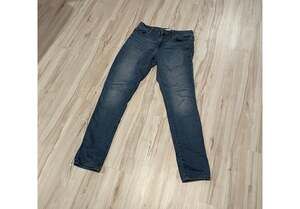 DL1961 Florence stretchy jeans size 29